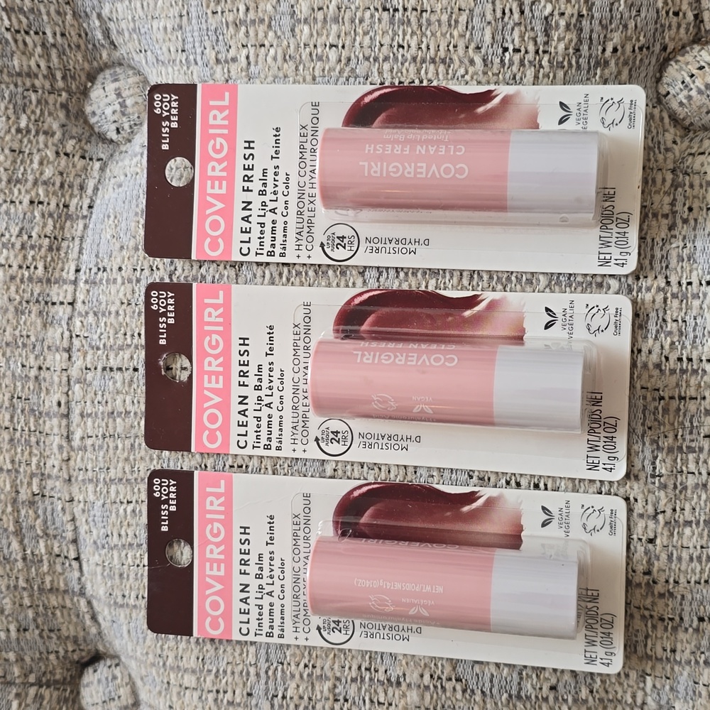 COVERGIRL BRAND WOMEN'S TINTED LIP BALM #600 "BLISS YOU BERRY" BUNDLE OF 3
